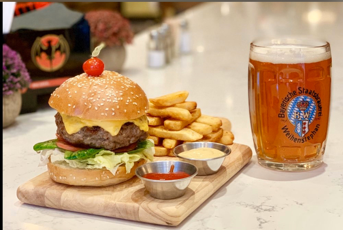 Lamb burger & beer 🍺😘🇺🇸