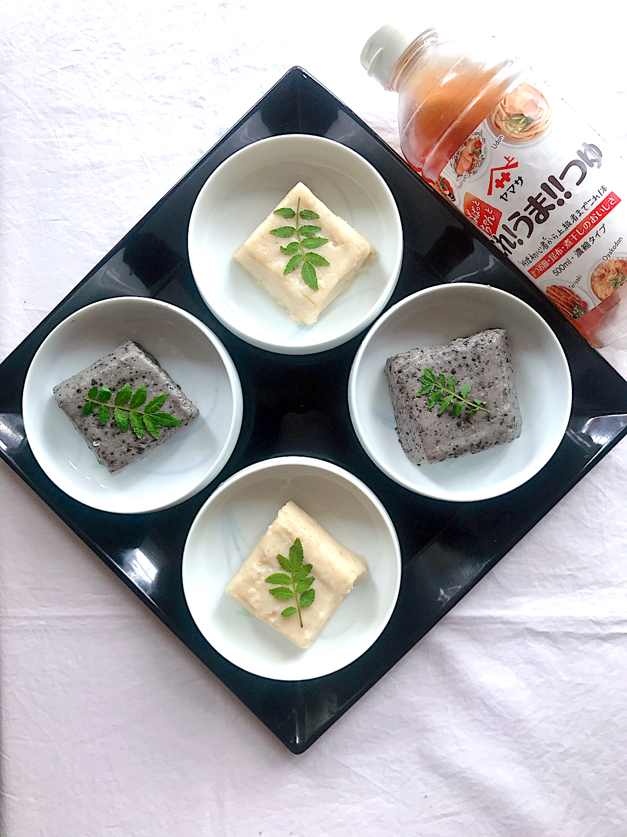 ぱぱっと簡単5分で出来る 材料4つのもちっと美味しい胡麻豆腐/とんちん | SnapDish[スナップディッシュ] (ID:WerP1a)