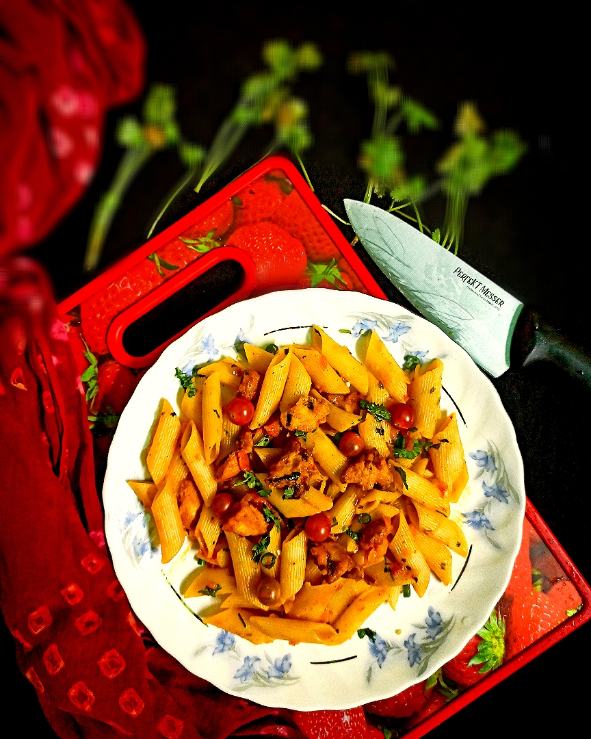 Chicken Penne Pasta With Tomato Sauce