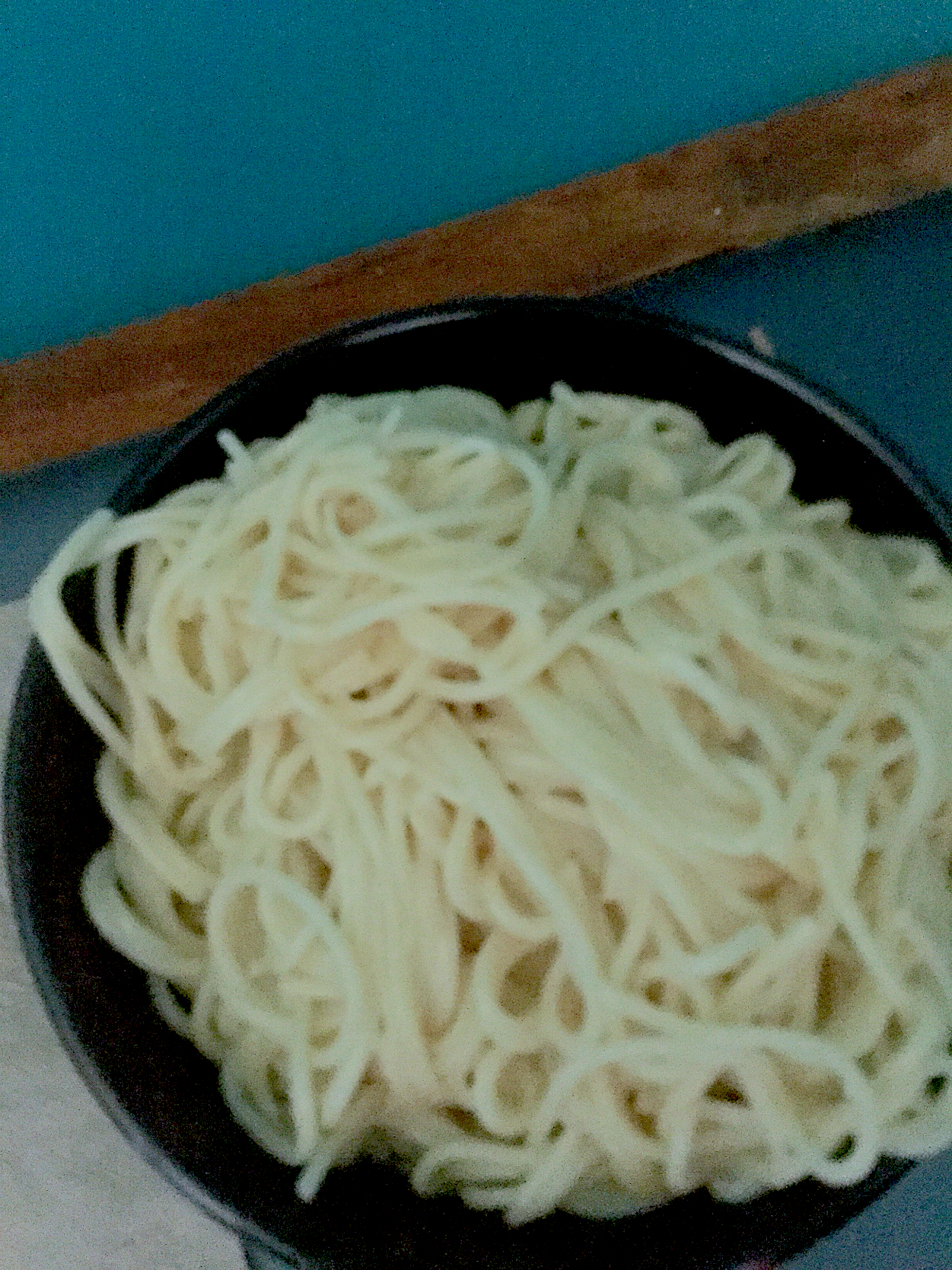 Garlic spaghetti with cheese whiz