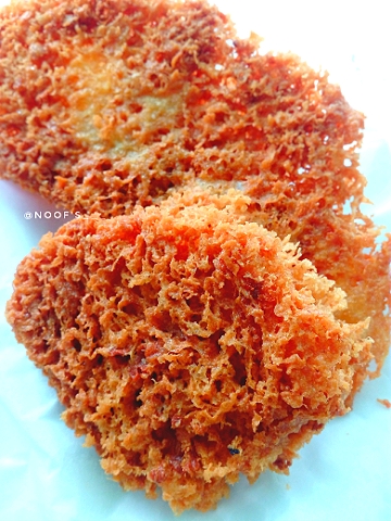 Kremesan ( Indonesian Crispy Crunchy Cracker )