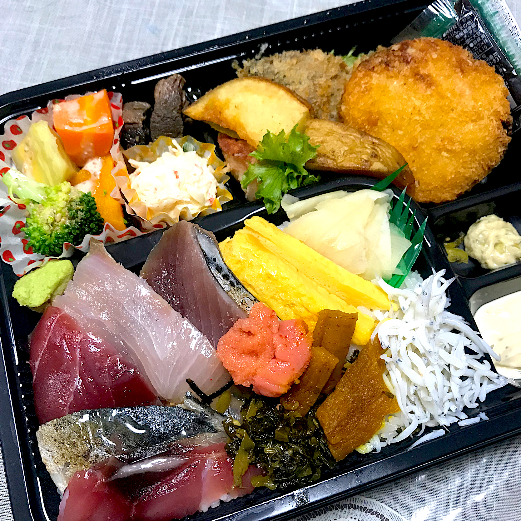 のへそ の 海鮮ちらし寿司弁当