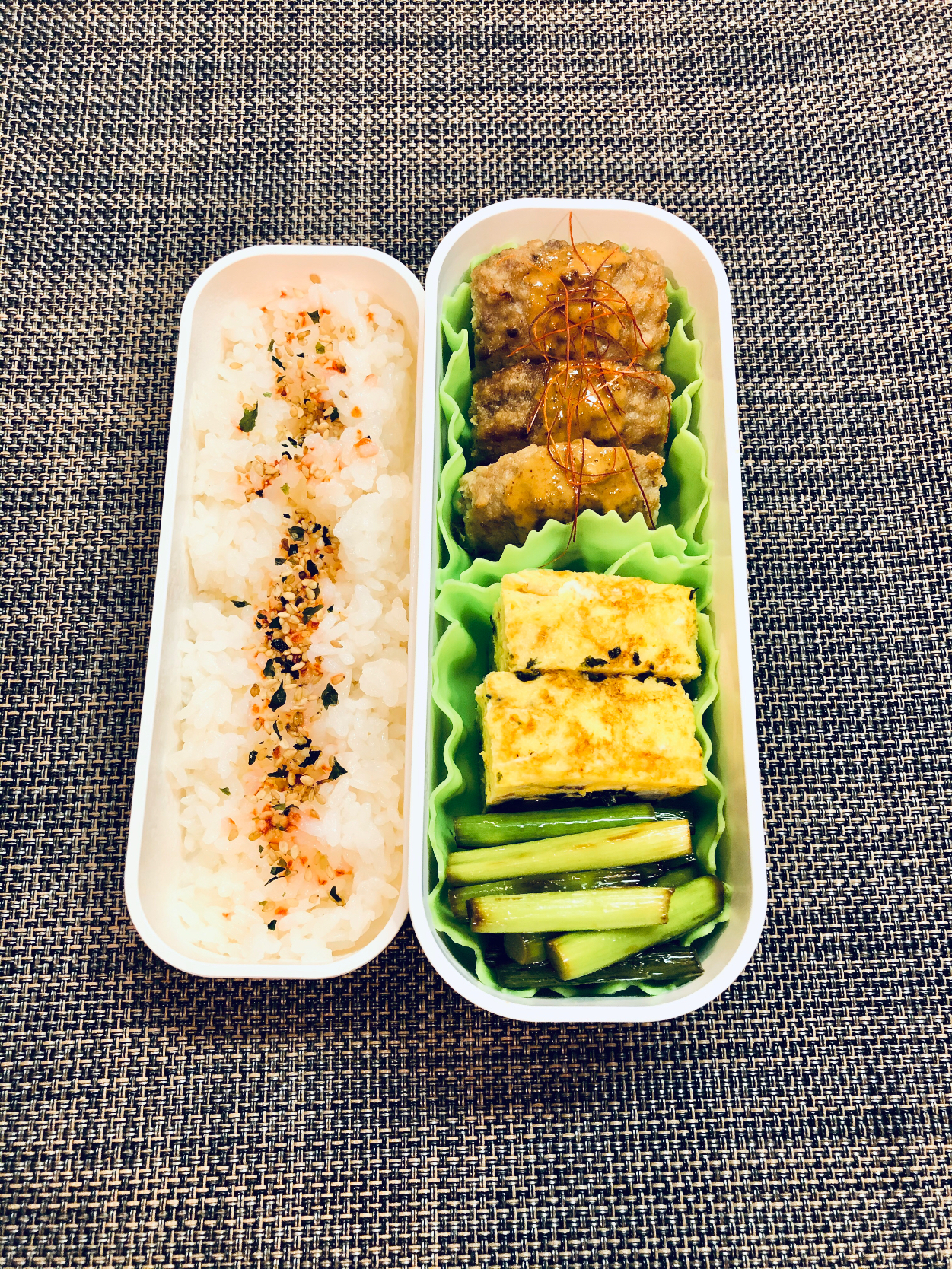 本日の女子中学生弁当 ハンバーグ ニンニクの芽の醤油炒め 卵焼き Taja May Snapdish スナップディッシュ Id Mng1ta