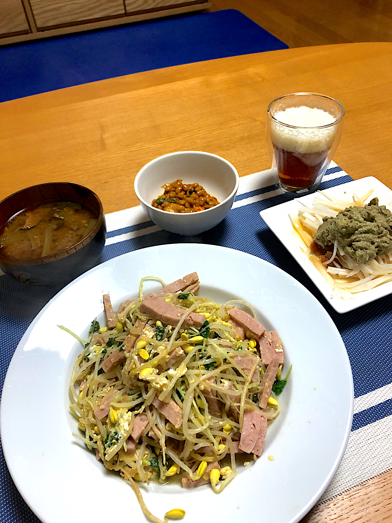 低糖質晩飯 干し椎茸味噌汁 もやしとオクラの芽の卵炒め 大根千切りのアボカド添え 納豆キムチ 小次郎 Snapdish スナップディッシュ Id Rg8fza