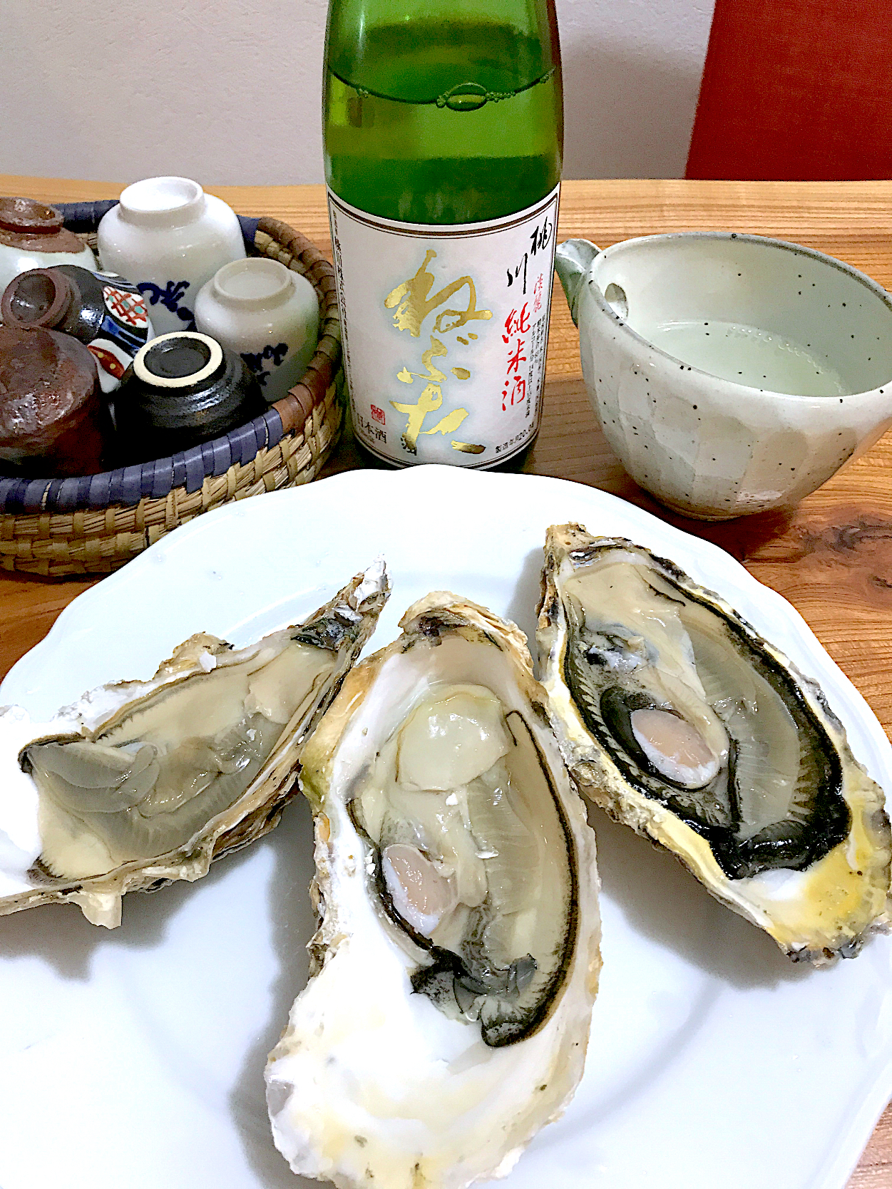 生牡蠣と日本酒♪