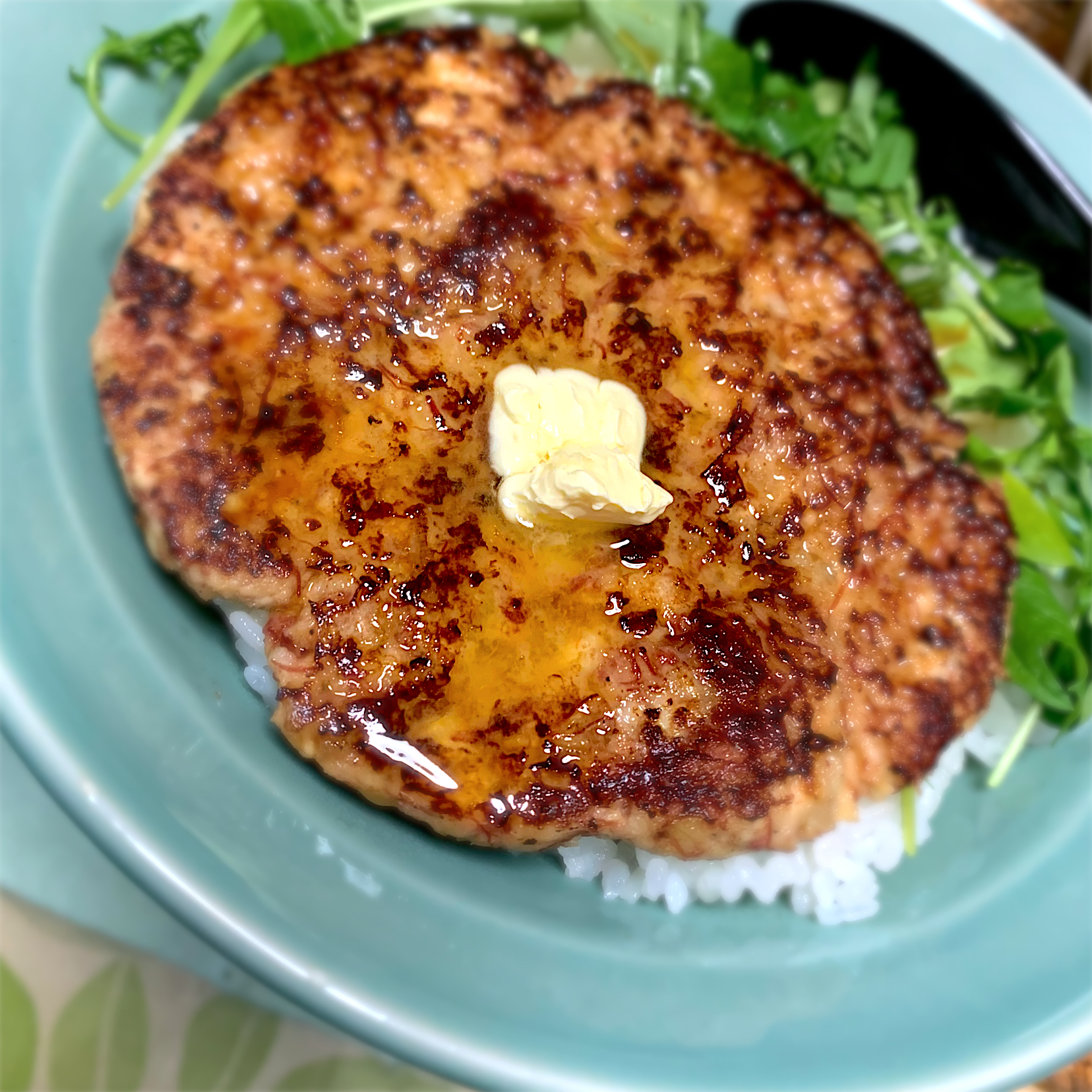 コンビーフハンバーグ丼 どんぶり委員長 にょんにい Snapdish スナップディッシュ Id Exd9va