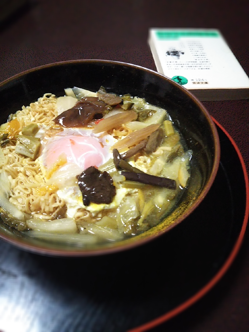 インド人もびっくりチキンラーメンに白菜菜の花柚子山菜ピクルスと ガラムマサラ クミン インディアンカレー粉ちょっとだけ ミント Snapdish スナップディッシュ Id J4qbxa