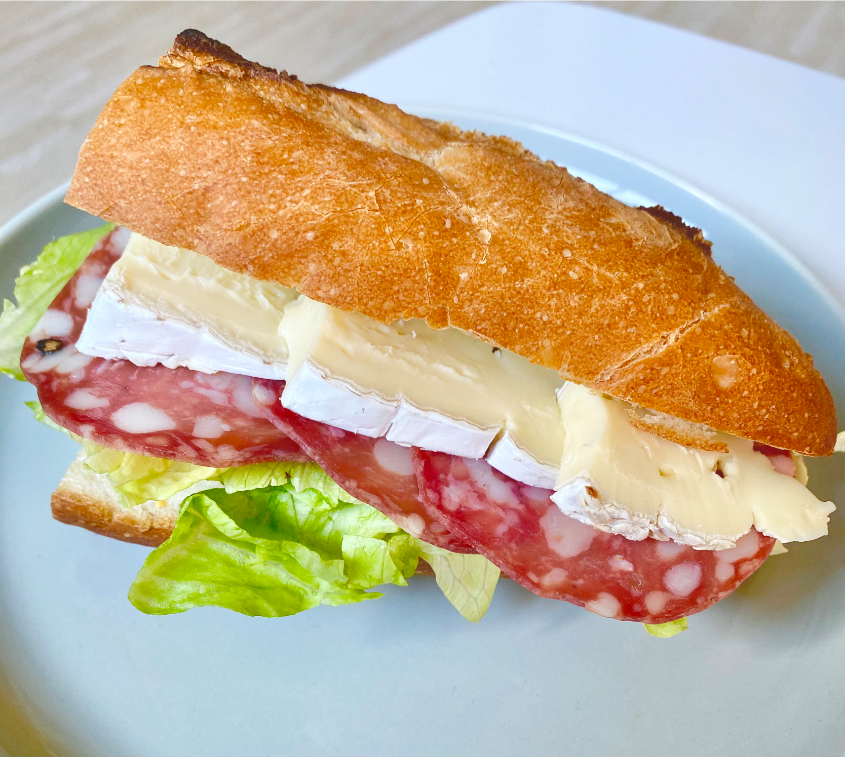 サラミとブリーチーズのバケットサンド Olの気ままご飯 Snapdish スナップディッシュ Id Jaezha