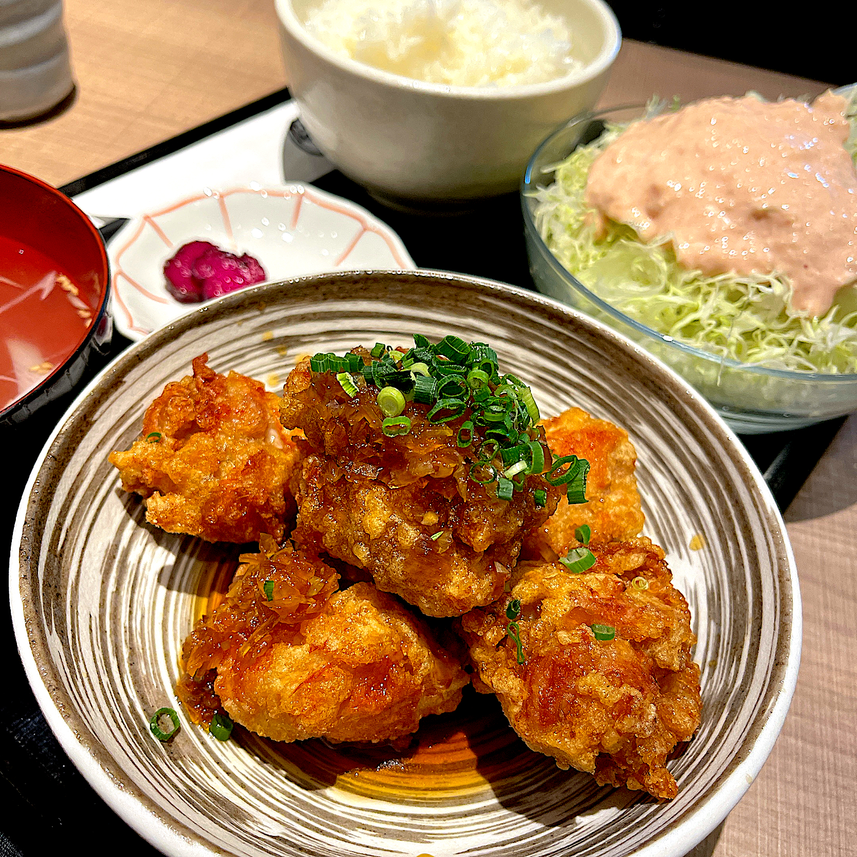 から揚げユーリンチー定食 鳥番長 月島 塩豚骨 Snapdish スナップディッシュ Id 59wj9a