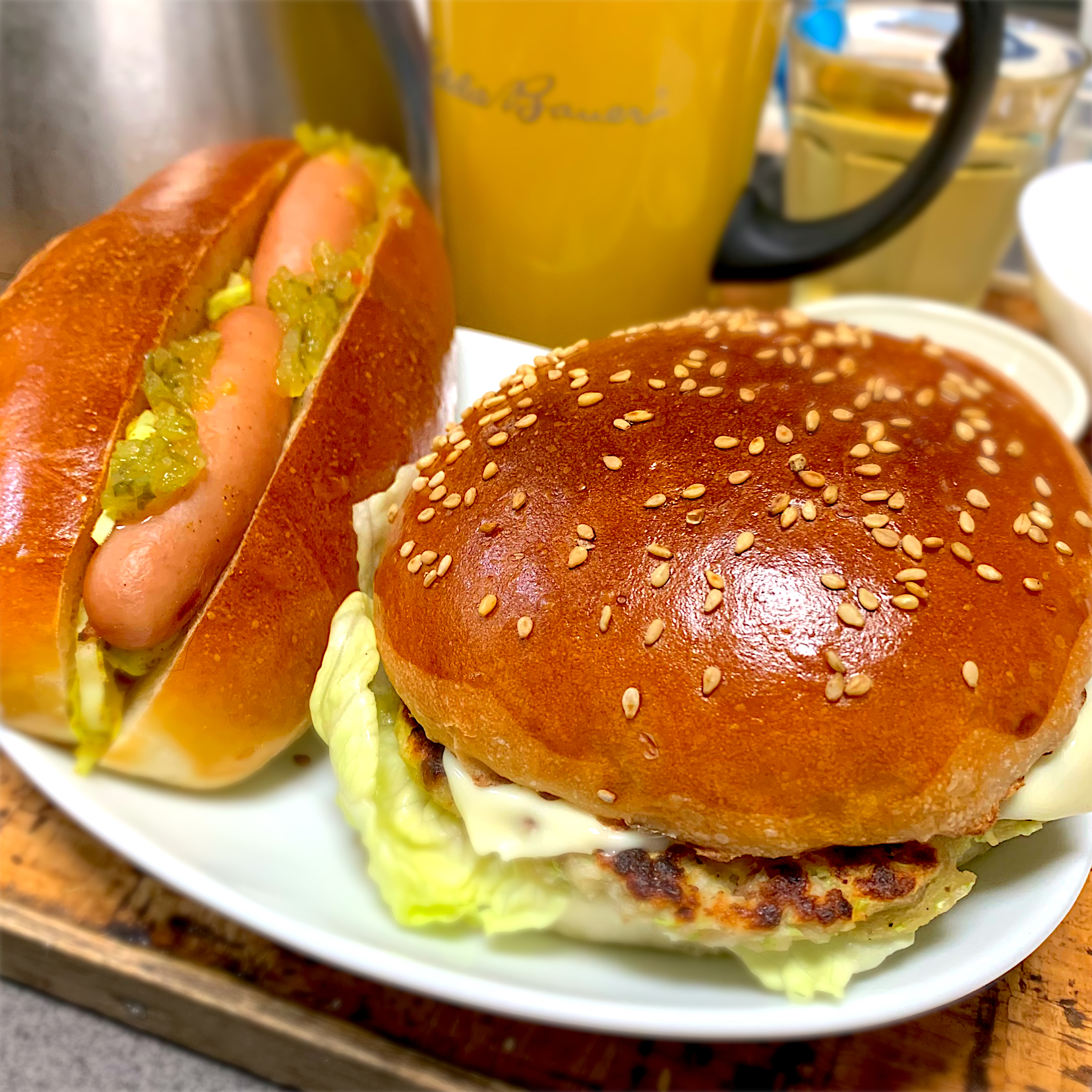 手作りバンズとホットドッグロールでチキンパティバーガーとホットドッグ にょんにい Snapdish スナップディッシュ Id Hnk8ea