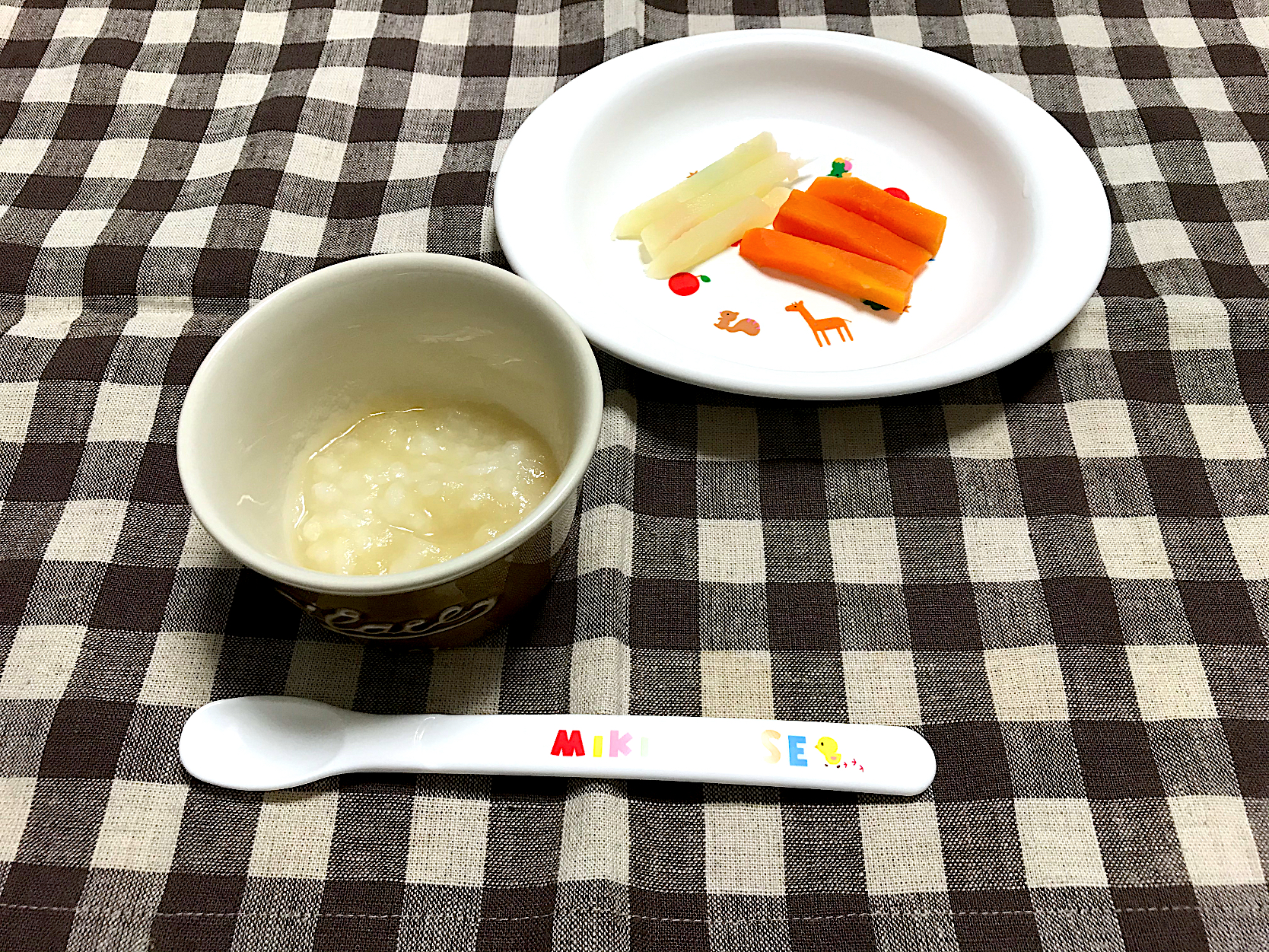 離乳食 お麩がゆ 温野菜スティック Saya Snapdish スナップディッシュ Id Fbm5qa