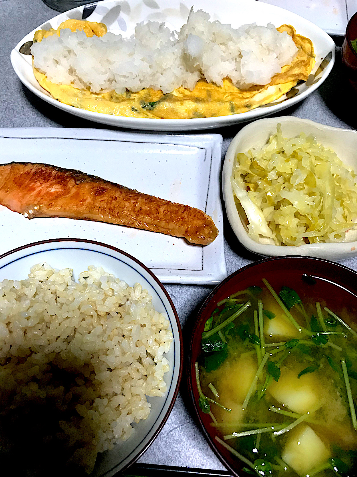 魚食べた夕飯 ロウカット発芽ミックス玄米 大根おろし乗せしそオムレツ 豆苗じゃが味噌汁 ザワークラウト 魚 Ms903 Snapdish スナップディッシュ Id Lybsaa