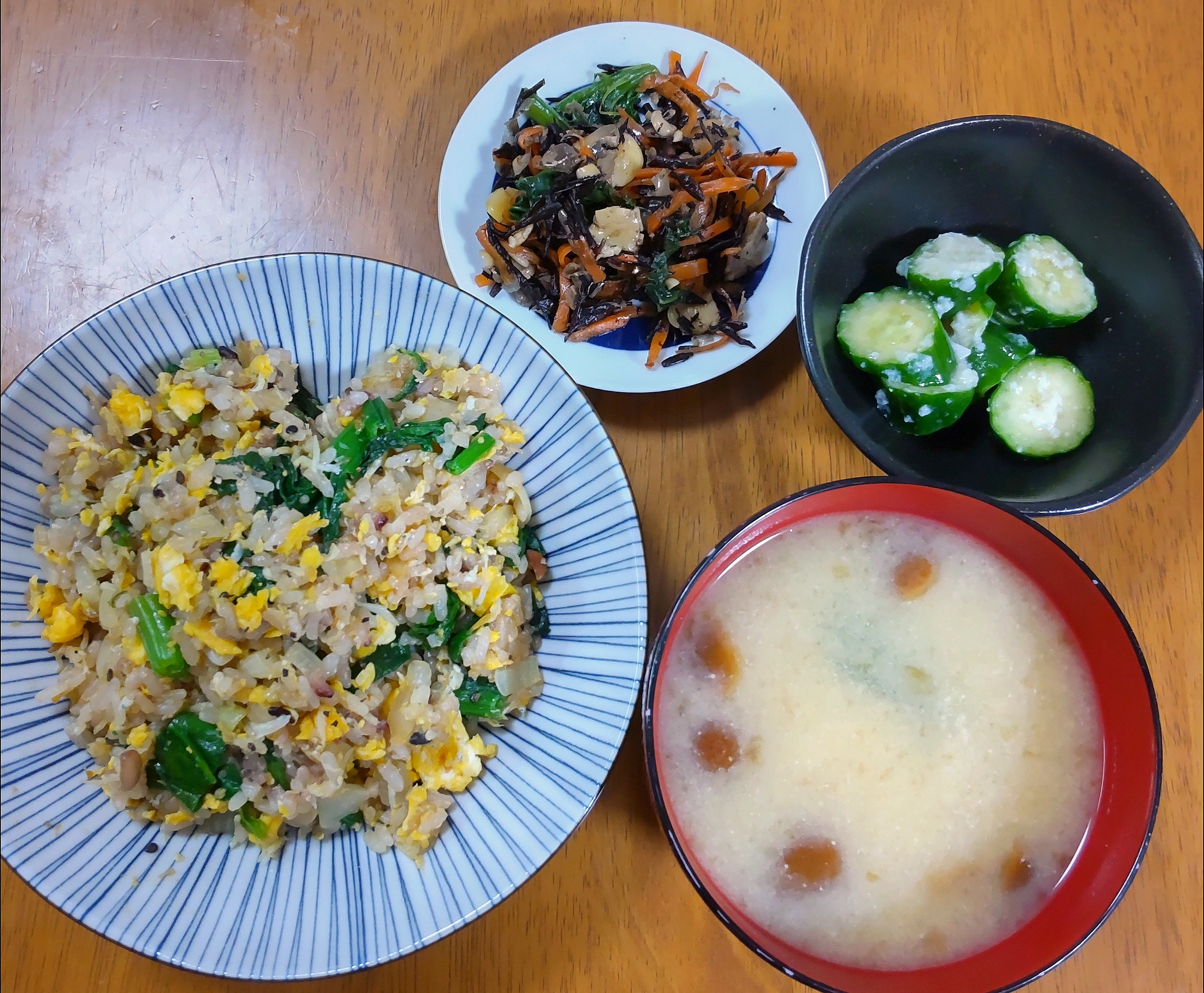 月 日 わさび菜しらす炒飯 打ち豆とひじきの煮物 きゅうりの塩麹和え わかめとなめこのお味噌汁 いもこ Snapdish スナップディッシュ Id Hhz00a