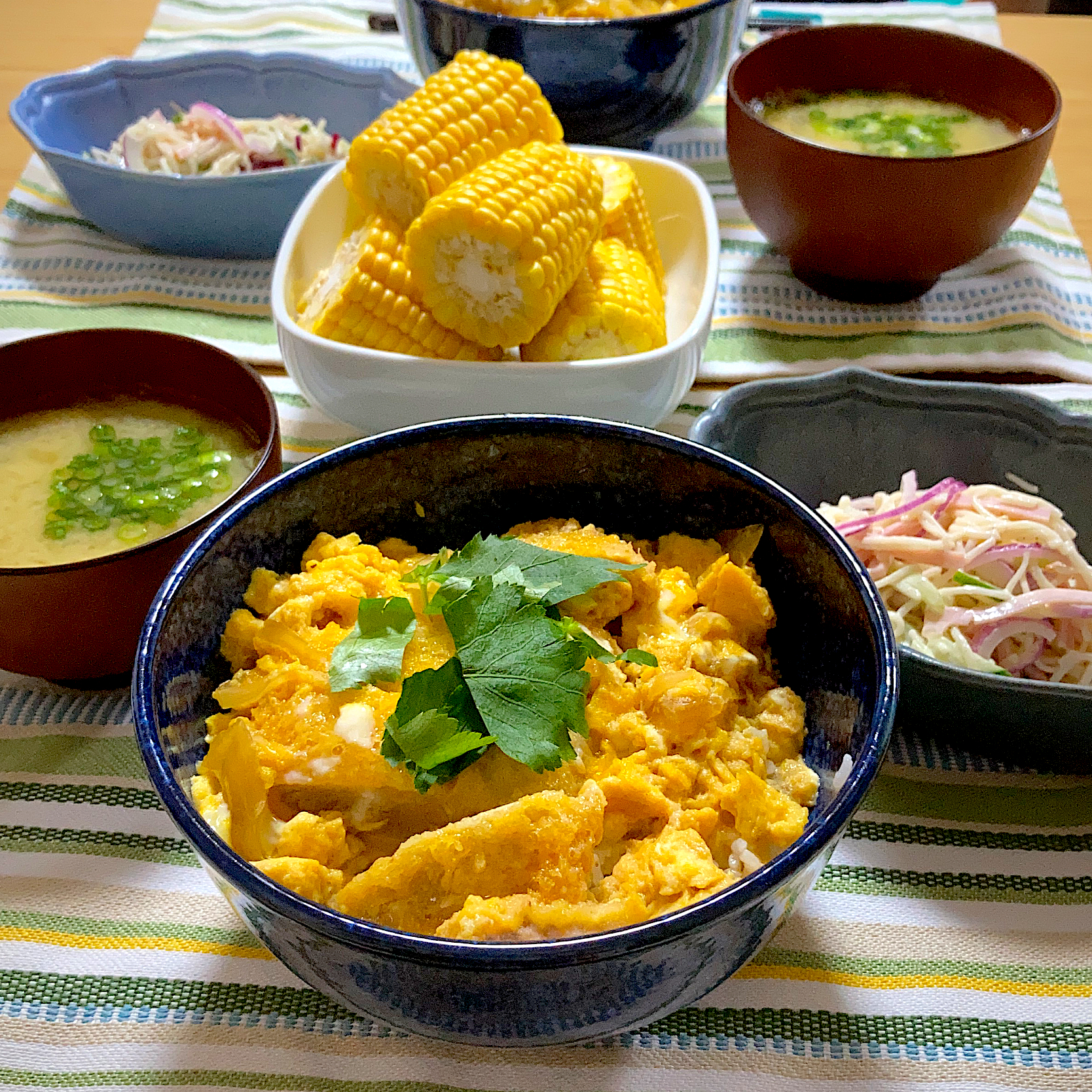 カツ丼 そうめんサラダ とうもろこし 味噌汁 じゃがいも 玉ねぎ ツインうさぎ Snapdish スナップディッシュ Id Hnfooa