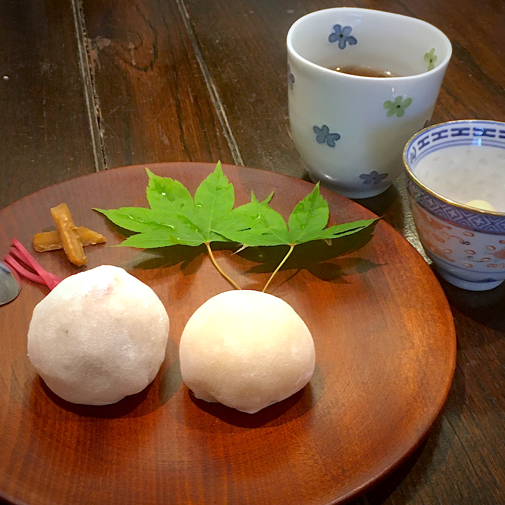 昨日の学び　甘酒雪見大福とイチゴ大福　　Yu Yu mamaの料理 小豆粉で作った簡単甘酒こしあん