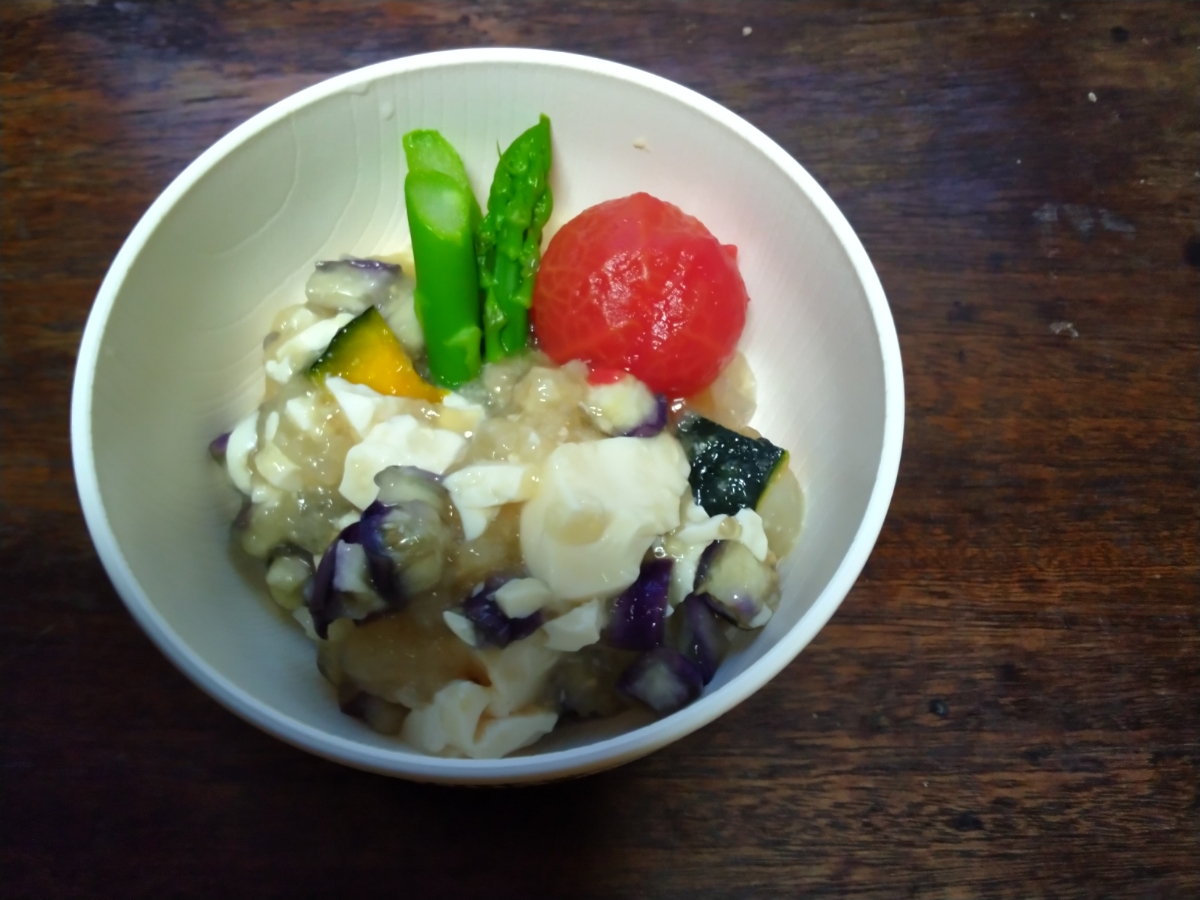 夏味噌汁 飲む味噌汁ではなくて食べる味噌汁にしましたなす かぼちゃ アスパラ ミニトマト 絹ごし豆腐の味噌汁ゼリー シャリマー Snapdish スナップディッシュ Id Wnosoa