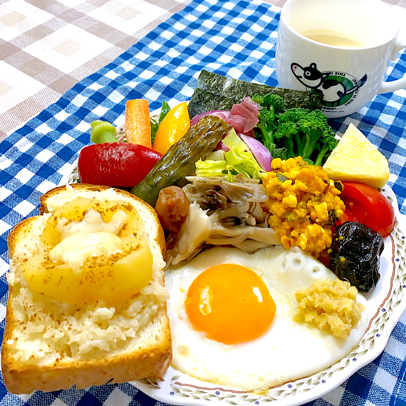 今日の朝ごはん 牛乳 チーズ レモン汁 米麹で作ったクリームとりんごのトースト Riko Snapdish スナップディッシュ Id Cpmdya