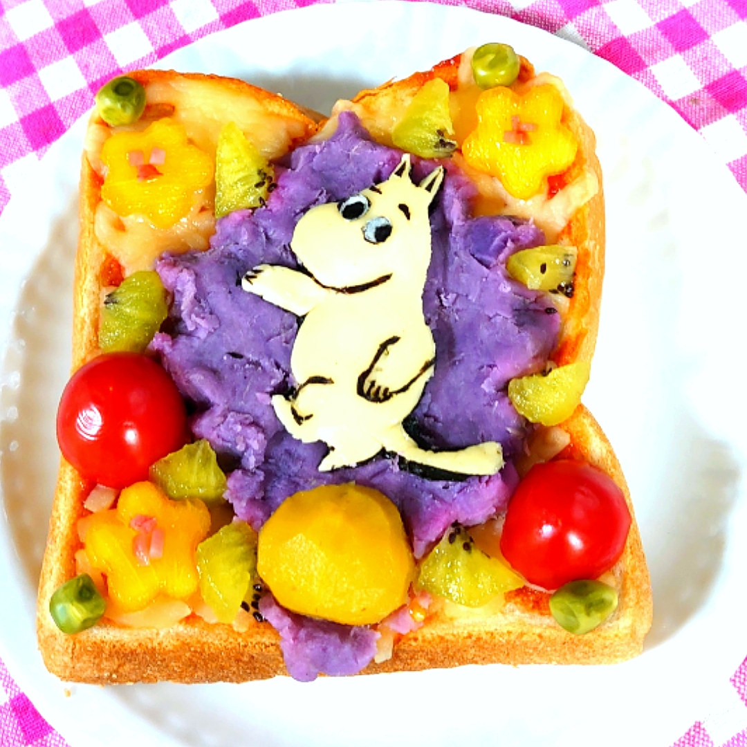 紫芋のピザトースト with 柿 ＆ 栗の甘露煮