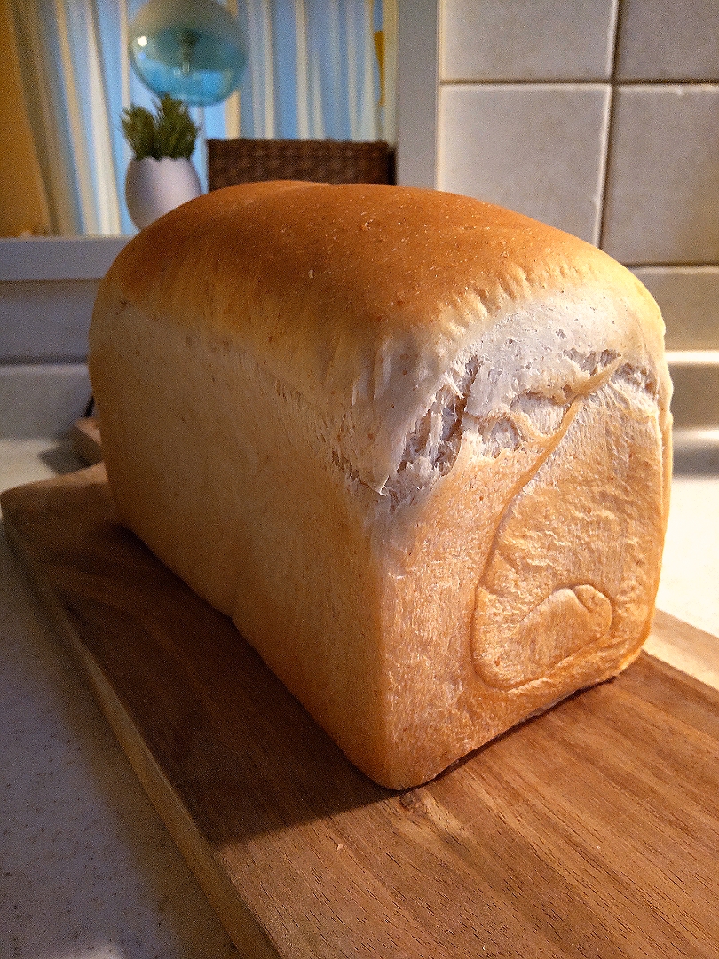 今週のパンは山型食パン❗