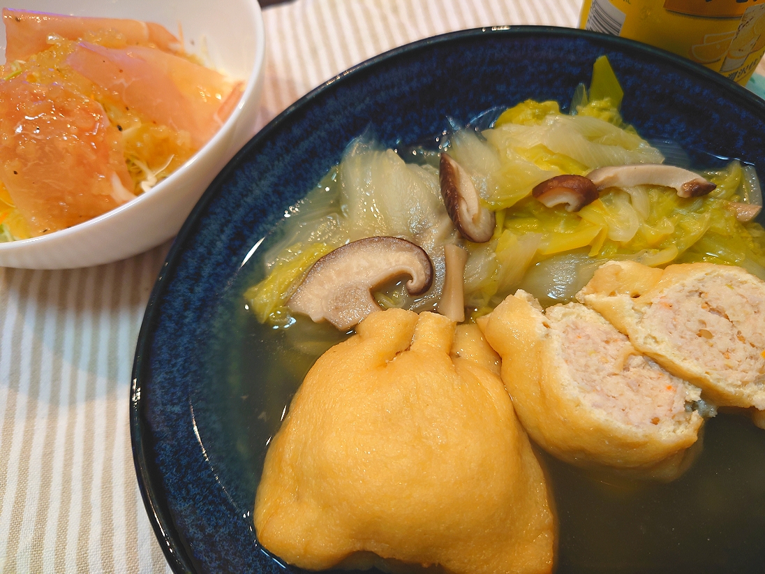★今夜のお夕飯★
❇️鶏団子巾着と白菜のクタクタ煮
❇️生ハムサラダ(🍋ドレッシング)