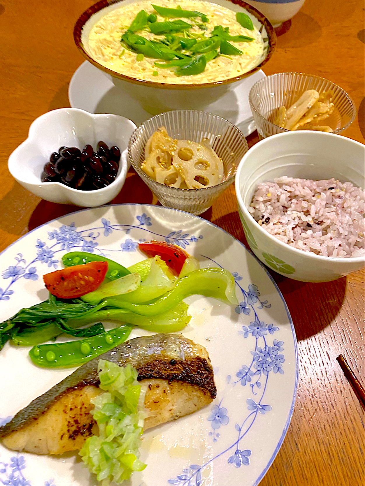 ある日の夕飯さわらのムニエル エノキ入り茶碗蒸し 蓮のきんぴら 黒豆 Iggywiggy Snapdish スナップディッシュ Id Vmbj9a