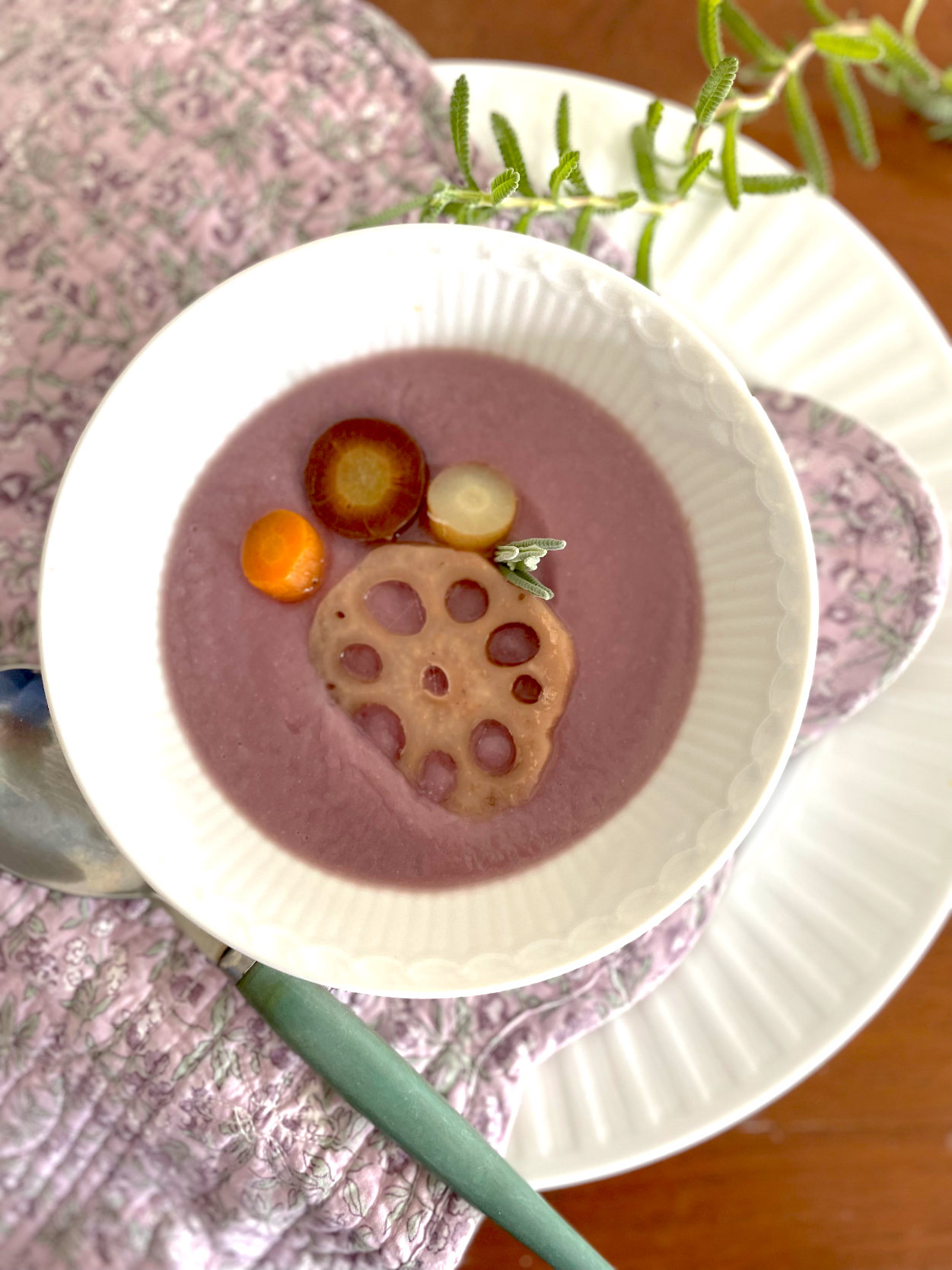 紫キャベツの豆乳ポタージュスープ