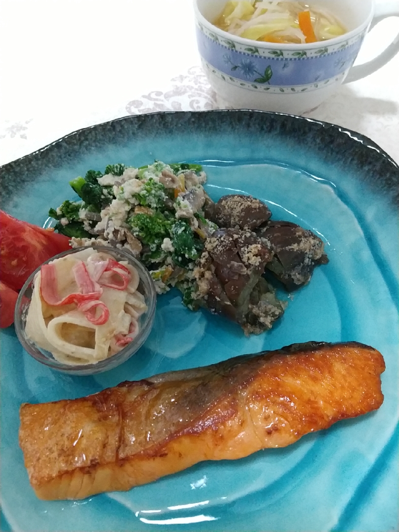 今日の晩ごはん 焼き魚 ナスの煮浸し 菜の花の白あえ 大根サラダ お味噌汁 Hamama Snapdish スナップディッシュ Id Iosa1a