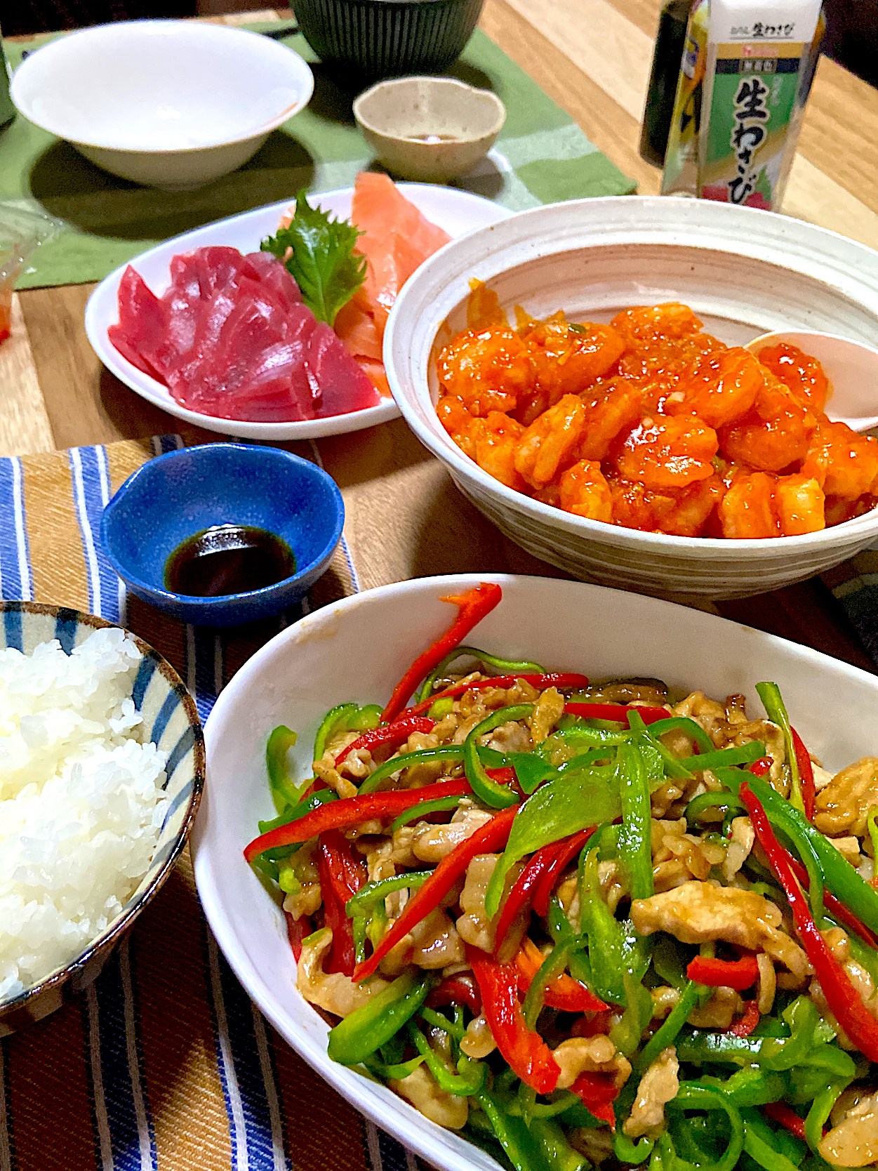 こどもの日。海老チリ🦐、青椒肉絲、お刺身でお夕飯〜。