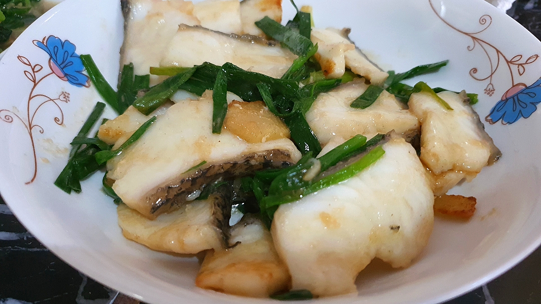 Stir fry Fish Slice 😋👍💕 ginger + spring onions