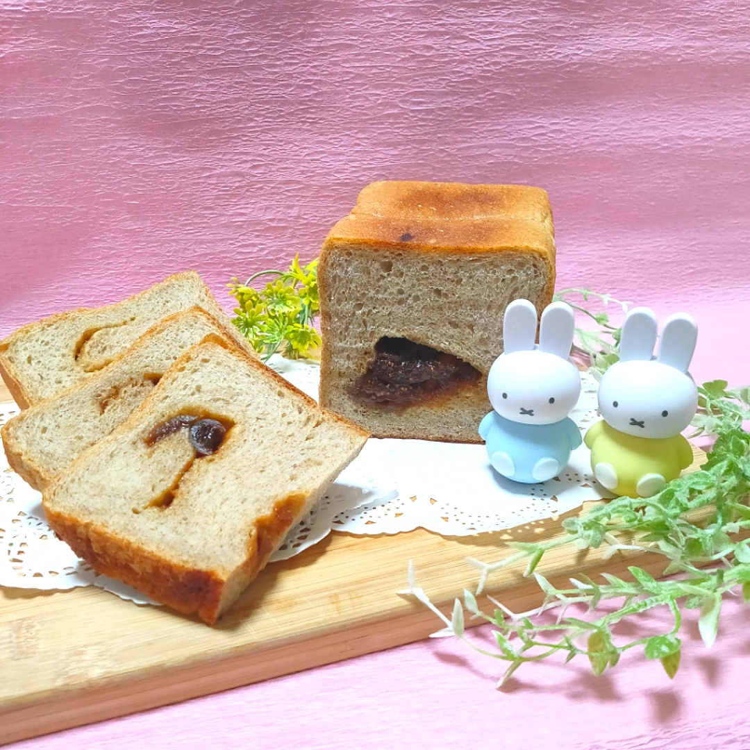 ダーリンベーカリー🥖🍞🥐🥞🍔🌭🍕
初めての角食パン
     食べるの巻ψ(๑'ڡ'๑)ψ
