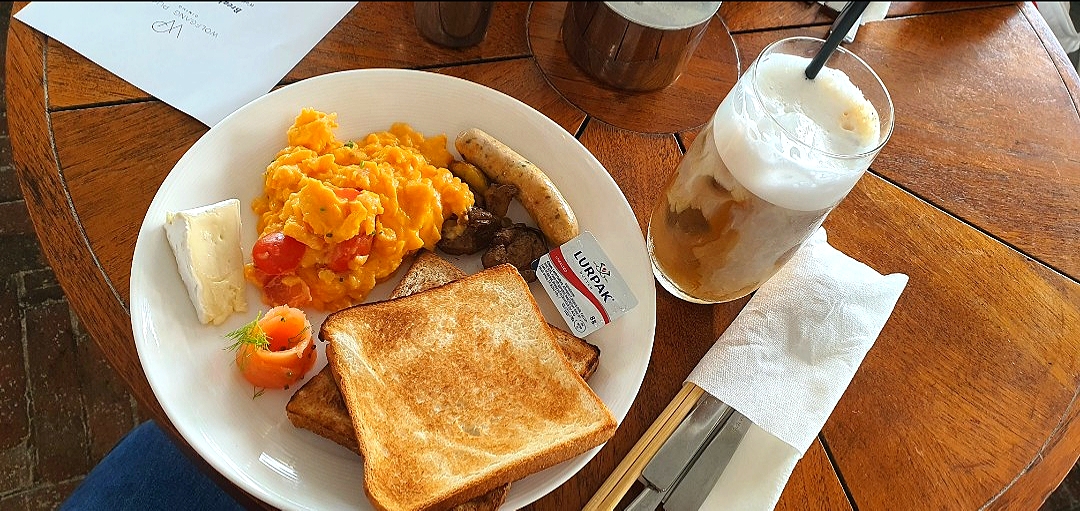 breakfast @ Marina Bay Sands 🇸🇬 😋😍😜