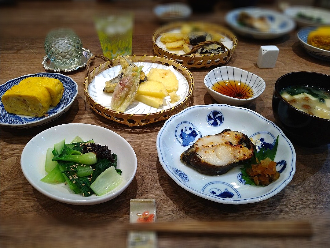 天ぷらのある食卓