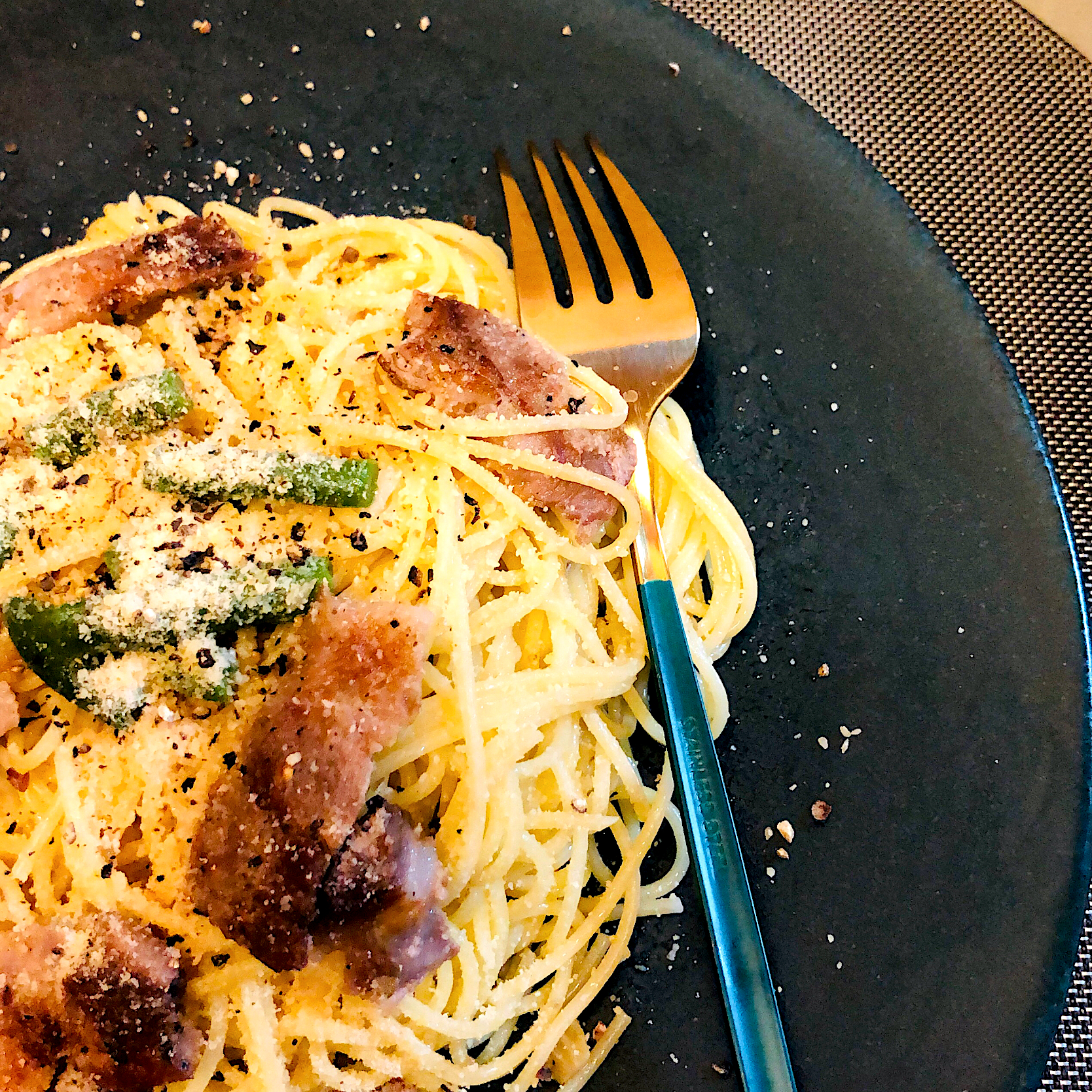 豚肉のソテー柚子こしょう風味のスパゲッティーニ